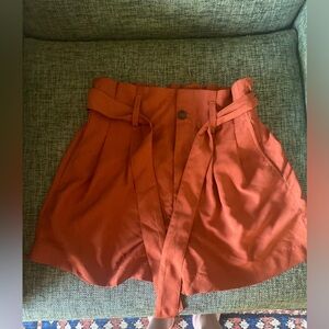 Madewell rusty torch drapey paperbag shorts size 2